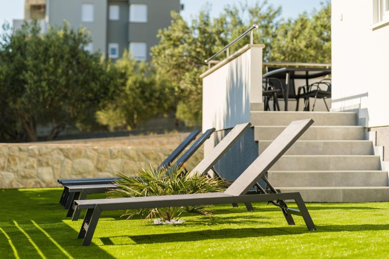 Summer Breeze Pool Apartments Novalja Exterior foto