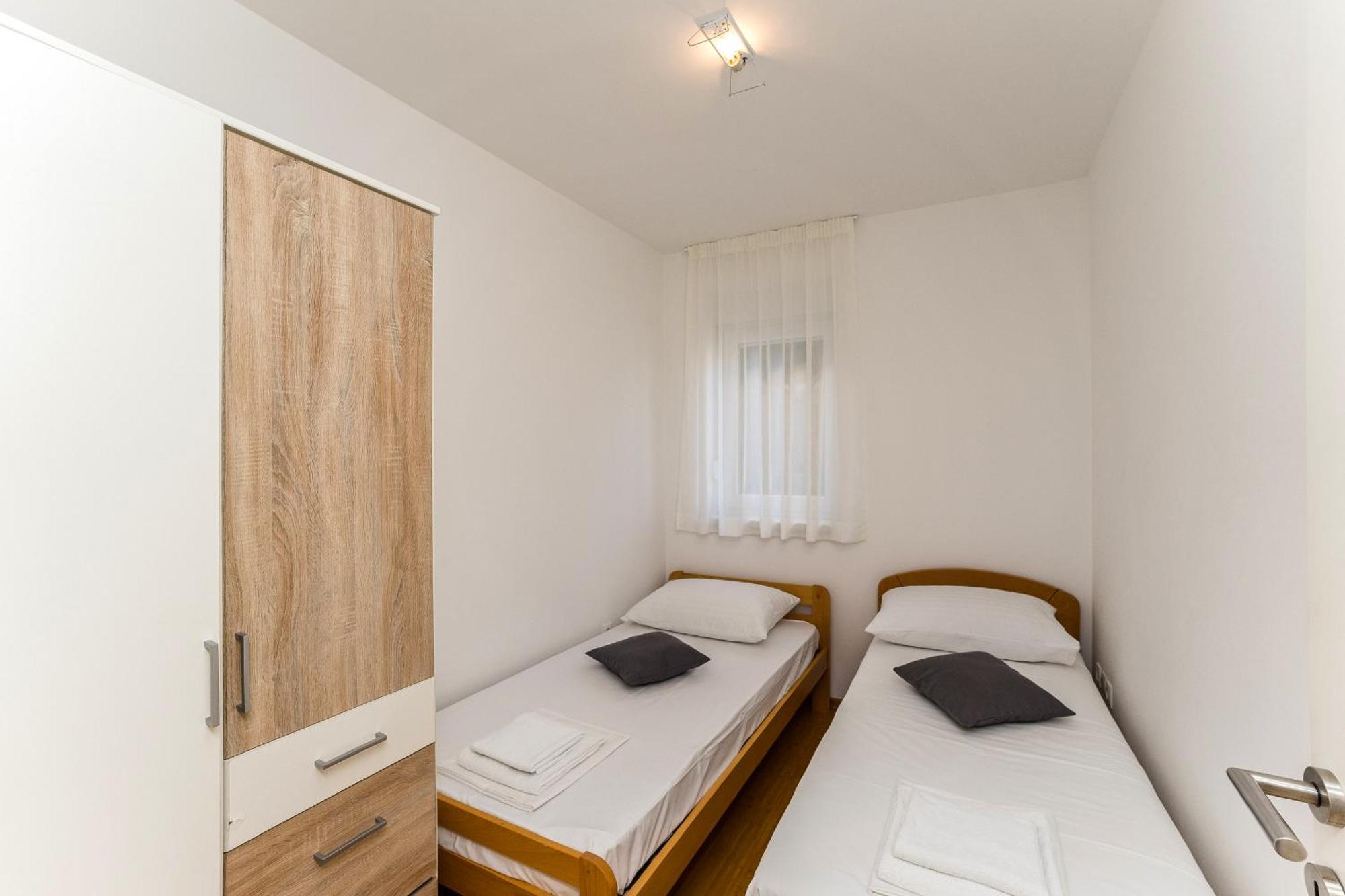 Summer Breeze Pool Apartments Novalja Quarto foto